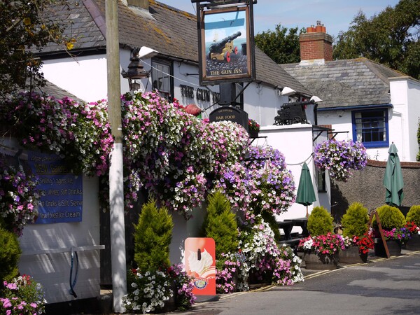 Gun Inn, Keyhaven