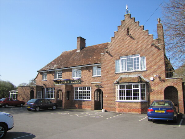 Langley Tavern, Langley